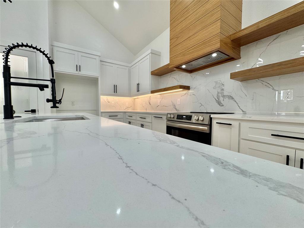 COOPER HAWKINS - Residential