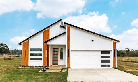 Tiny photo for 2125 RS COUNTY ROAD 3150, Emory, TX 75440 (MLS # 21101369)