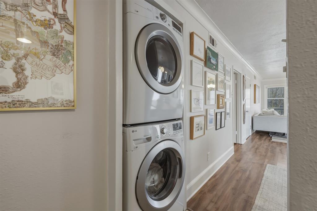 BELLA GARDENS CONDOS - Residential