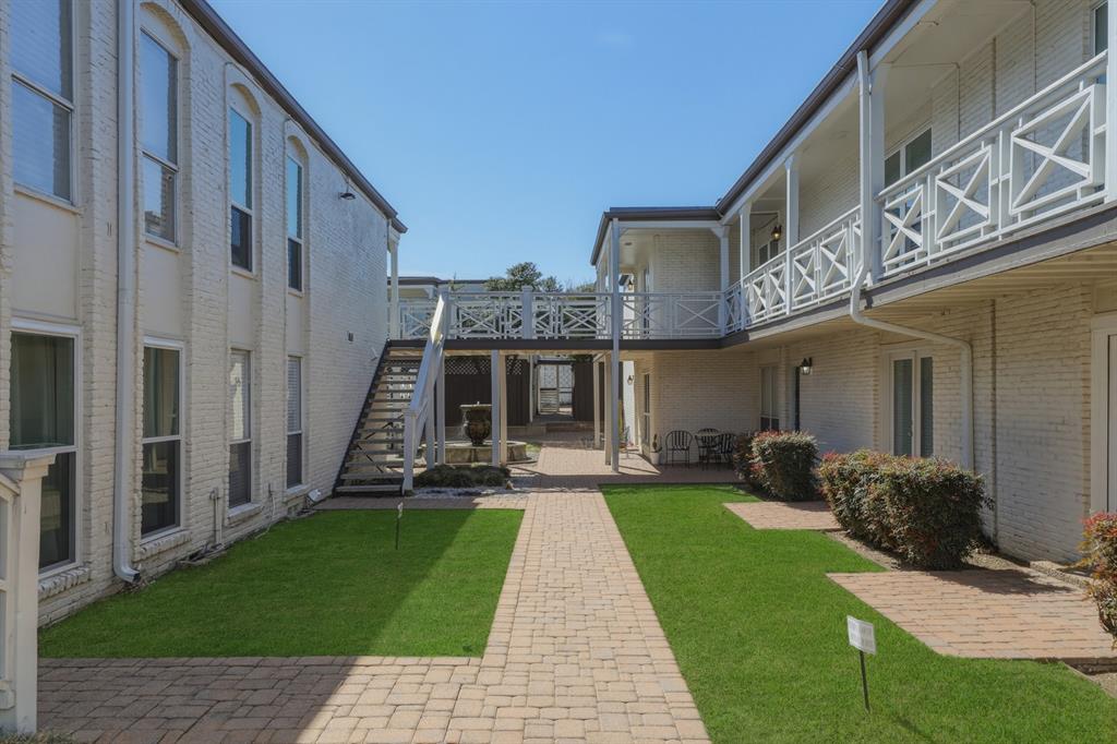 BELLA GARDENS CONDOS - Residential