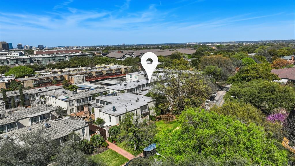 BELLA GARDENS CONDOS - Residential