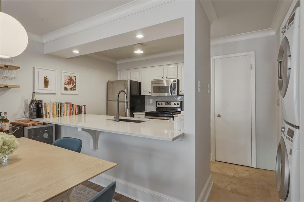 BELLA GARDENS CONDOS - Residential