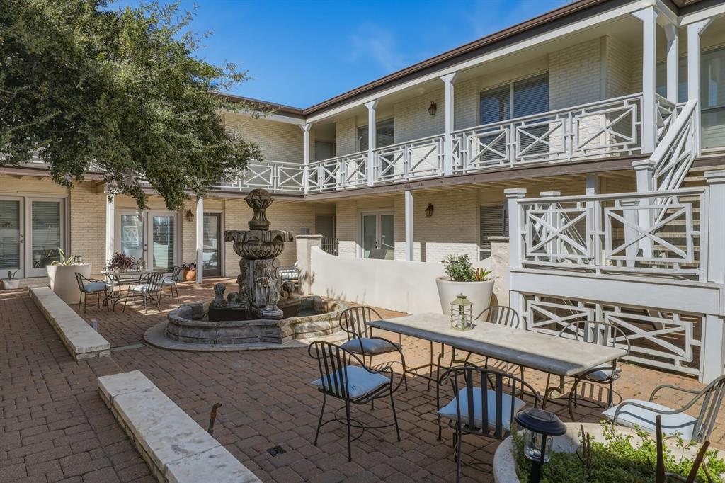 BELLA GARDENS CONDOS - Residential