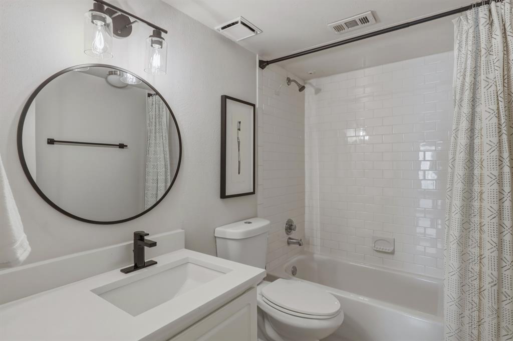 BELLA GARDENS CONDOS - Residential