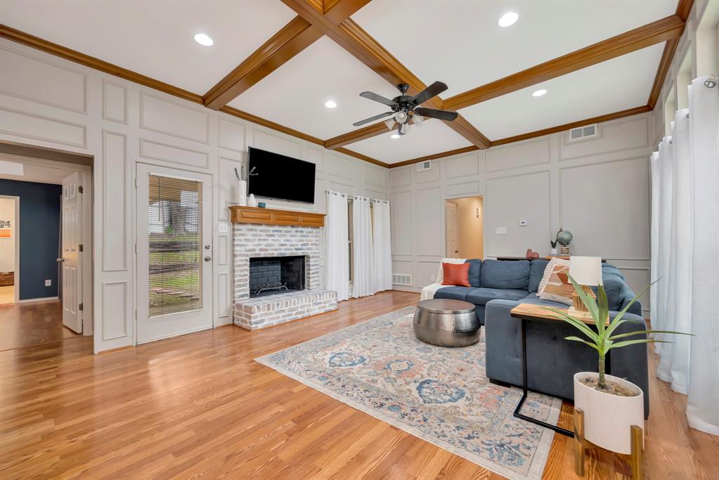 5517 Chimney Rock Road