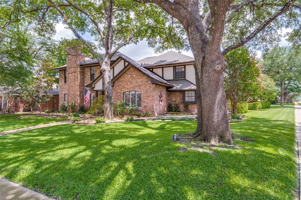 1444 Chatsworth Lane