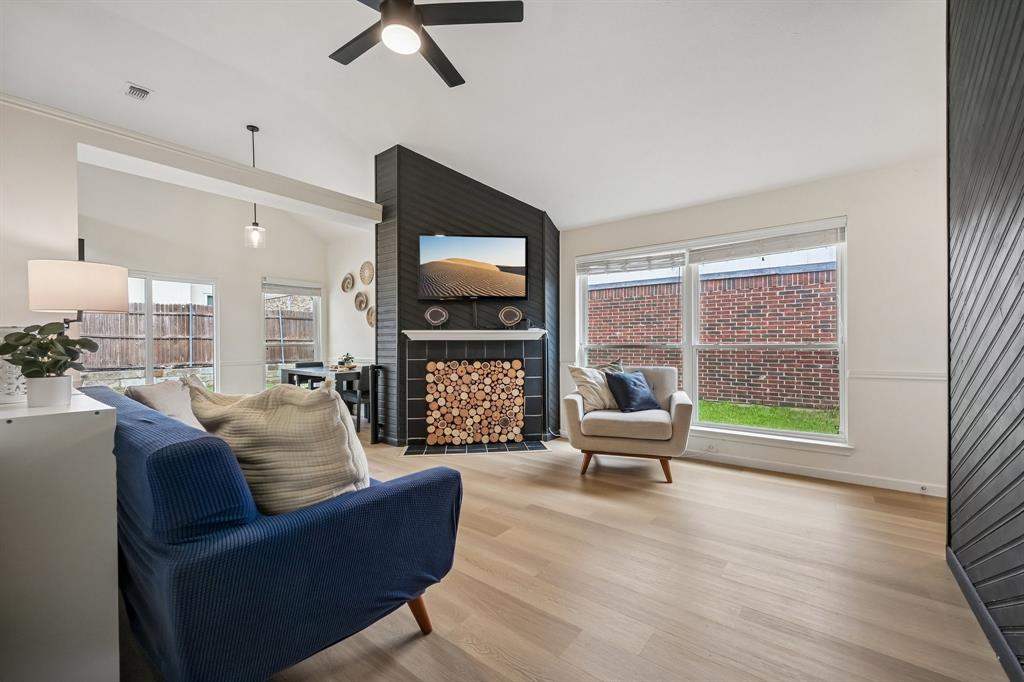 924 Ramblewood Drive