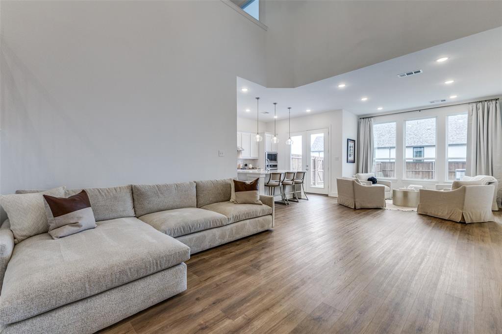 Devonshire Vlg 11 - Residential