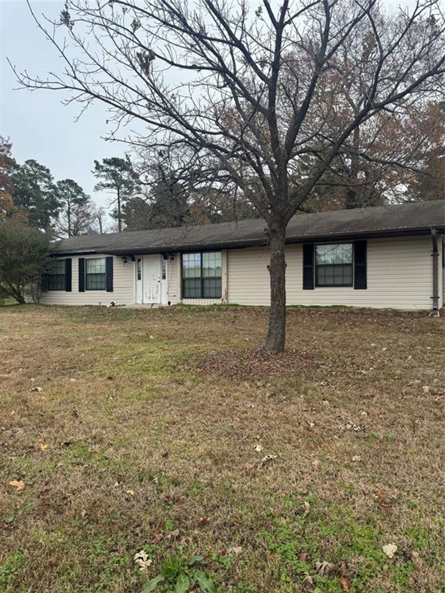 Tyler Texas Welcomes you with this 4-bedroom, 2-bath home sits on a spacious half-acre lot and offers a wonderful opportunity for first-time homebuyers looking to build equity over time. Conveniently located near the highway, the property provides easy access to shopping, dining, medical facilities, and major commuting routes. Garage has been converted into a bedroom. Spacious carport to park your cars. 

With its generous lot size, there’s plenty of room to personalize, expand, or create outdoor living spaces. This home allows buyers to move in, make improvements at their own pace, and eventually transition the property into a future investment or income-producing home.