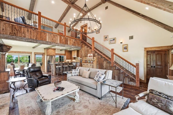 1165 GRANDVIEW DR, GRAFORD, TX 76449 - Image f3e5deb0d6ad2d649535bfebccaef8e7/1252516198