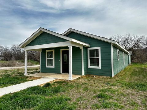 A home in Mineral Wells