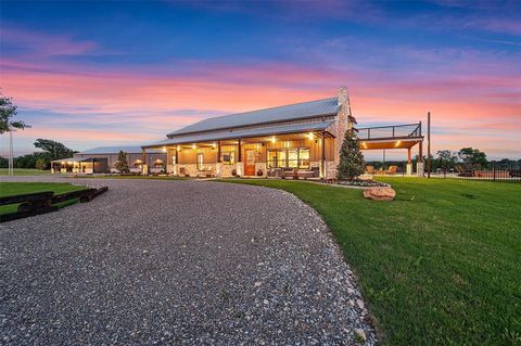 A home in Van Alstyne