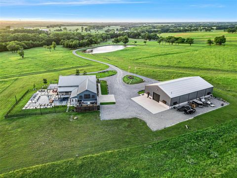 A home in Van Alstyne