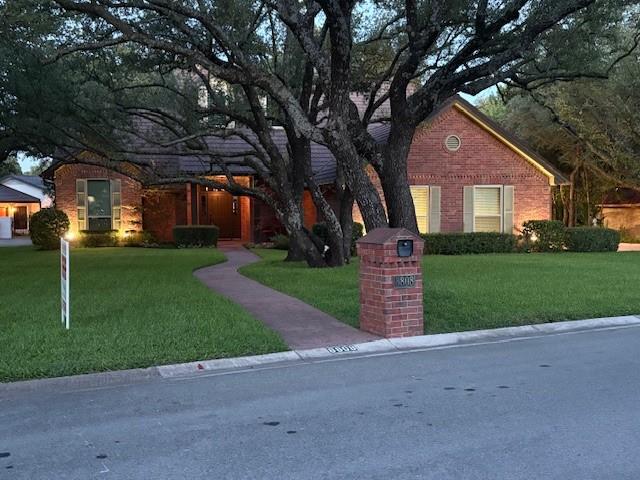 8808 Royal Harbor Court