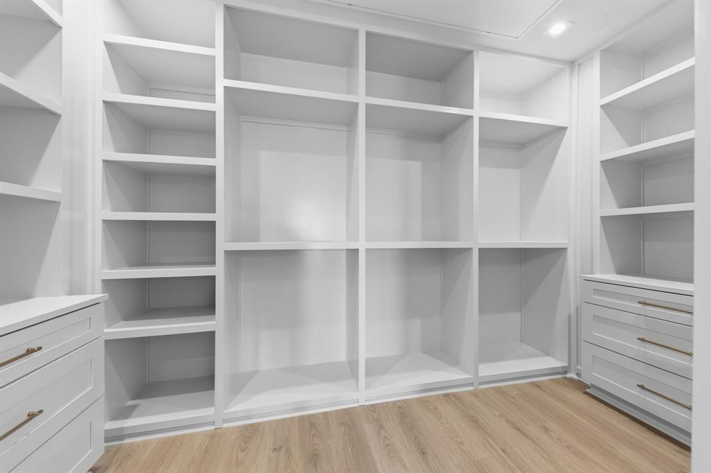 Mansfield R A - Residential