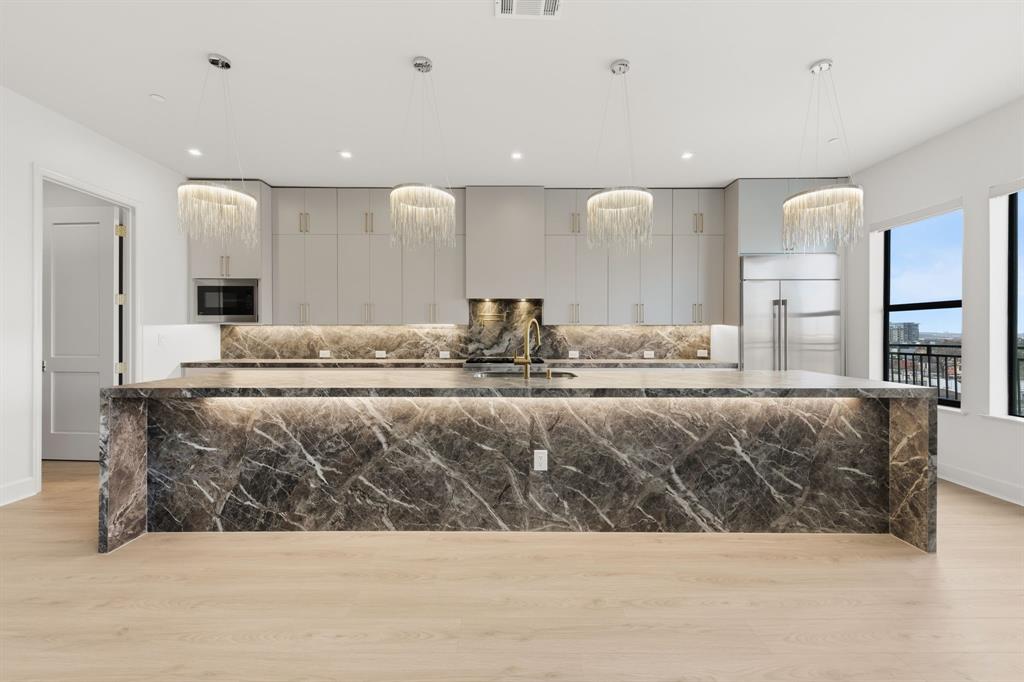 Mansfield R A - Residential