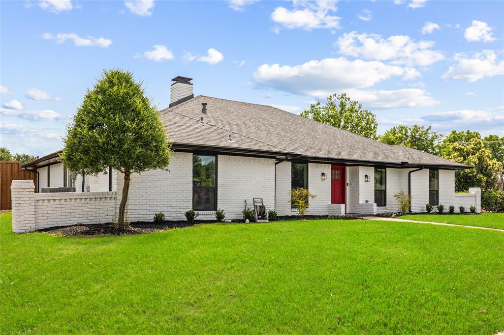 3300 Bandolino Lane