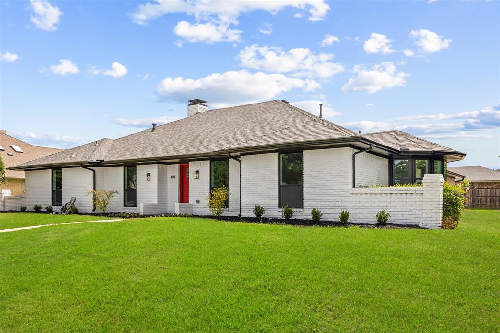 3300 Bandolino Lane