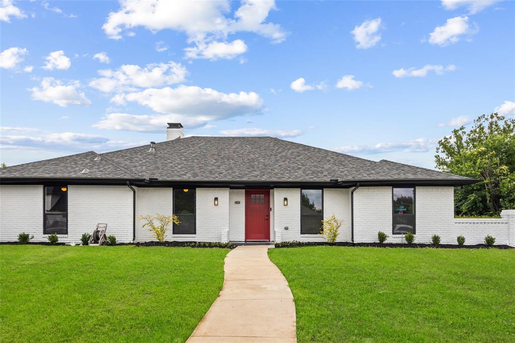 3300 Bandolino Lane