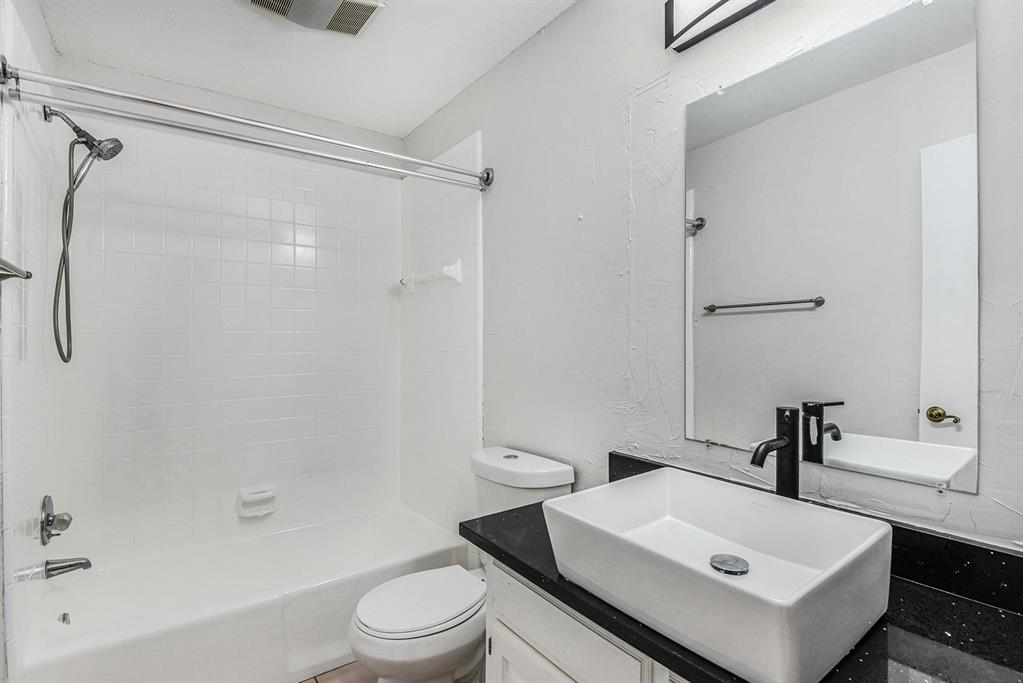 Lake Country Estates Add - Residential