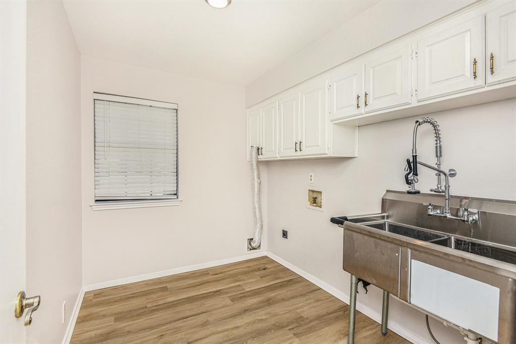 Lake Country Estates Add - Residential