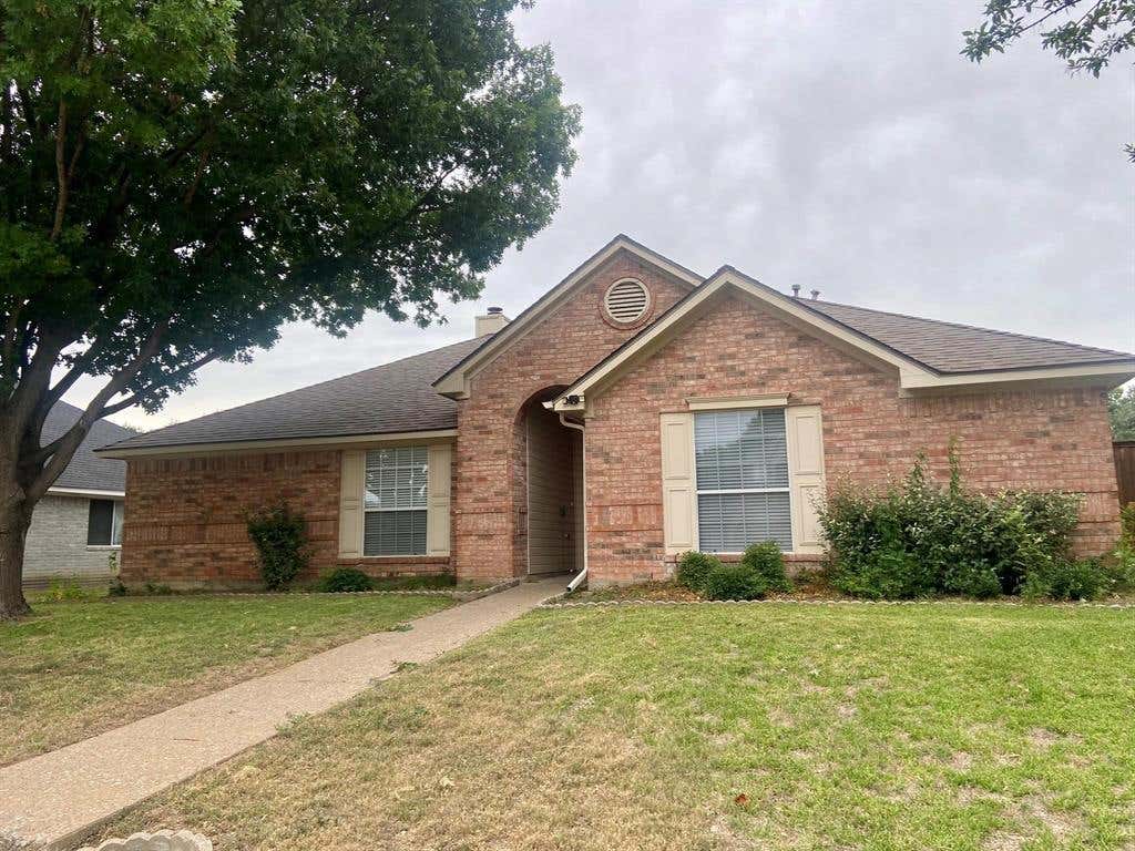 Photo of 1411 Rivercrest Boulevard, Allen, TX 75002 (MLS # 21301058)