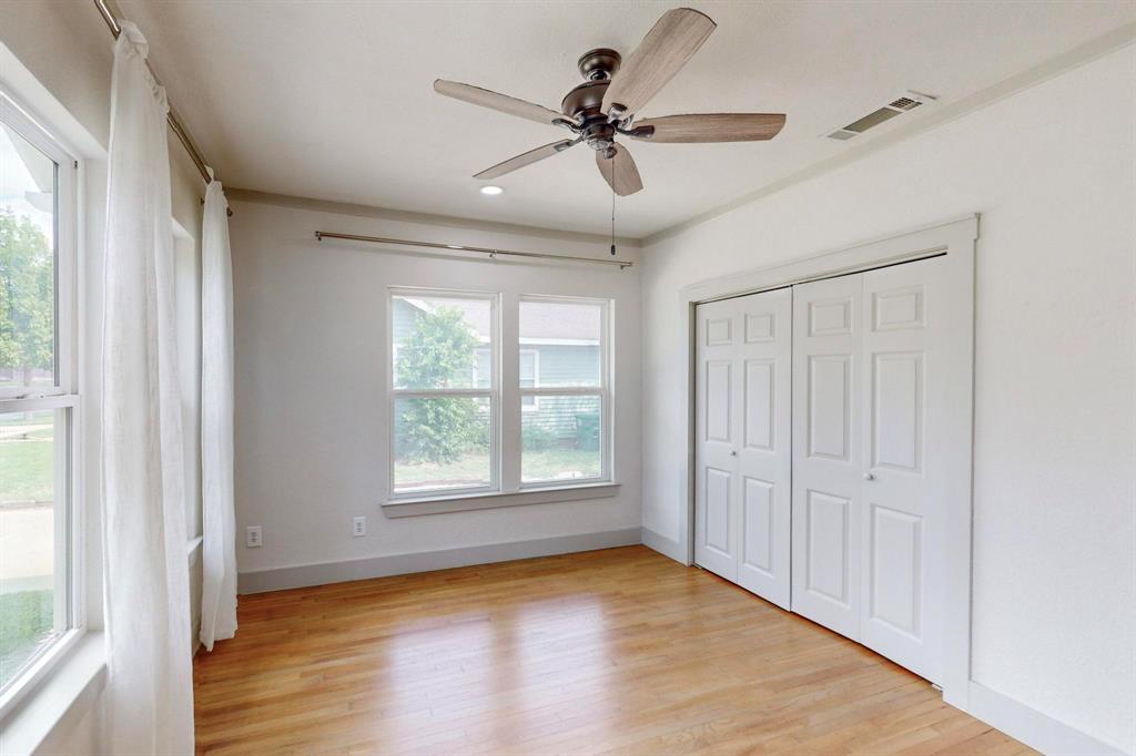 Chamberlan Arlington Heights 1ST - Residential