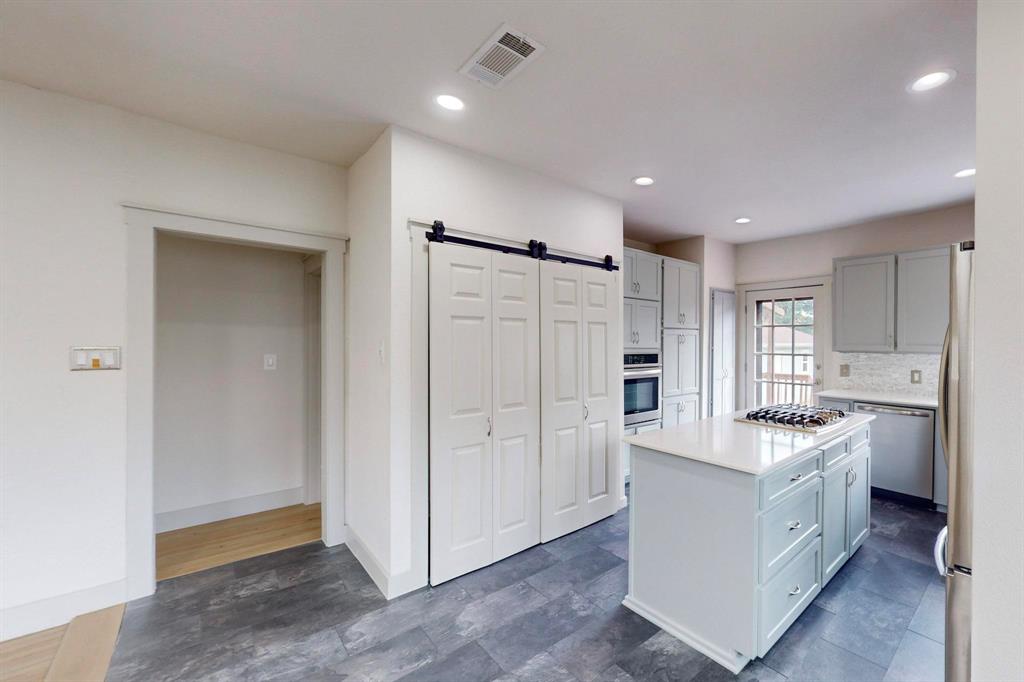 Chamberlan Arlington Heights 1ST - Residential