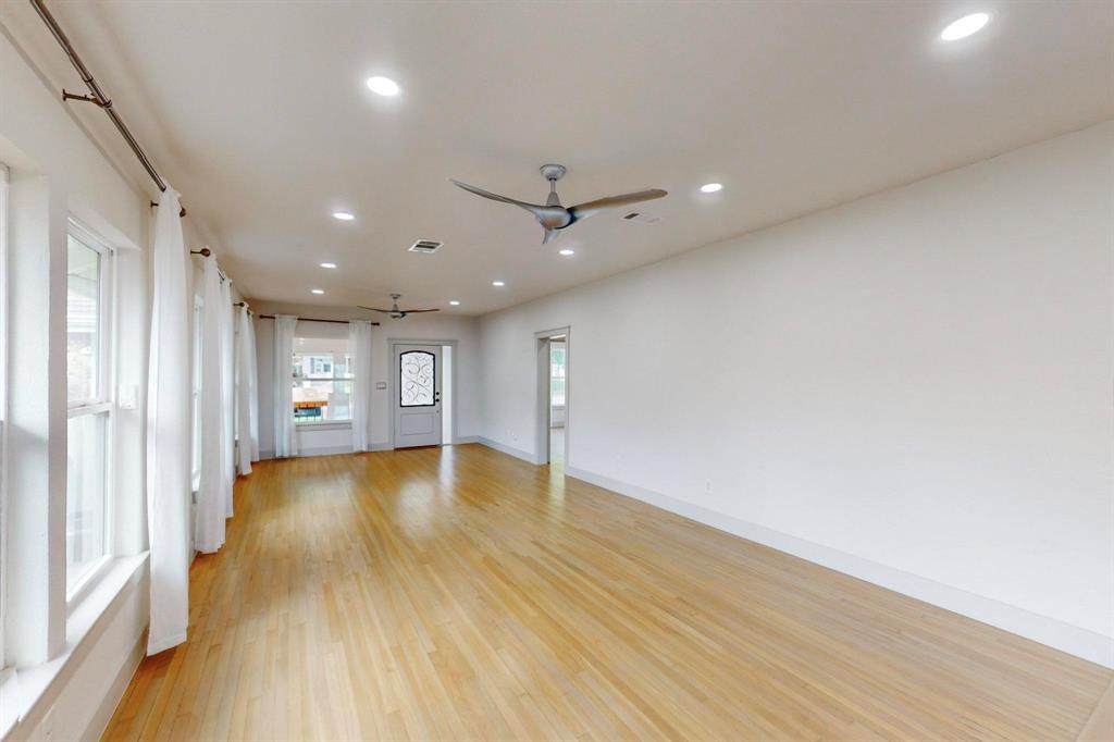 Chamberlan Arlington Heights 1ST - Residential