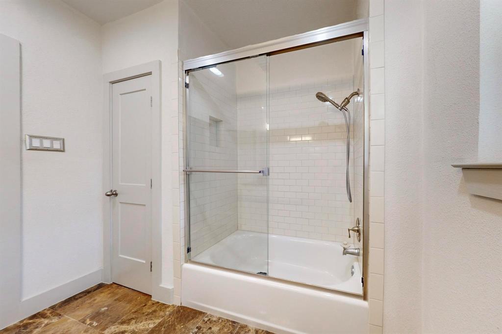 Chamberlan Arlington Heights 1ST - Residential