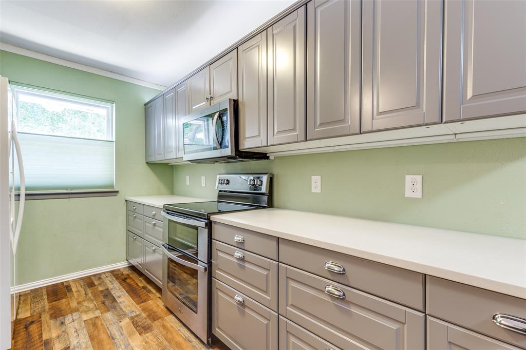 1801 Camelot Cove
