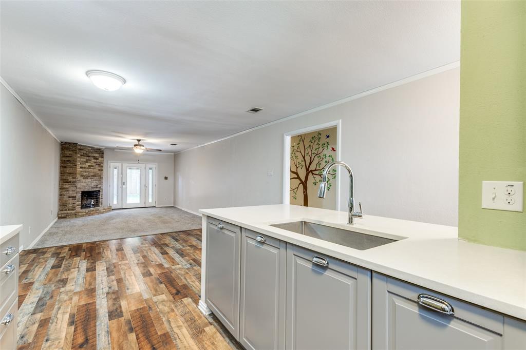 1801 Camelot Cove