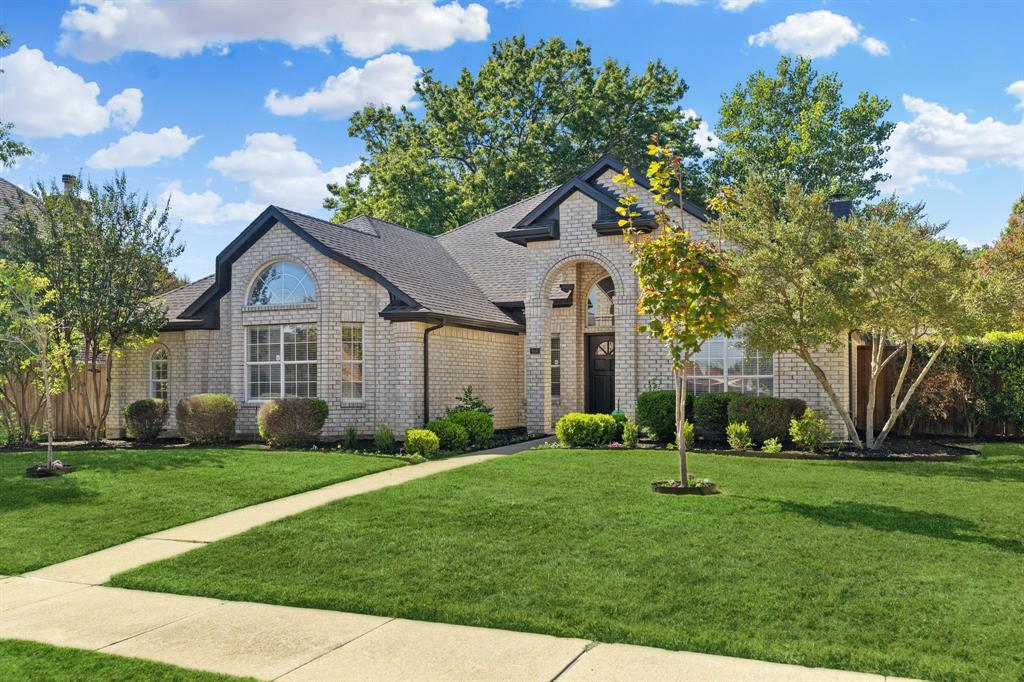 910 Blackstone Drive
