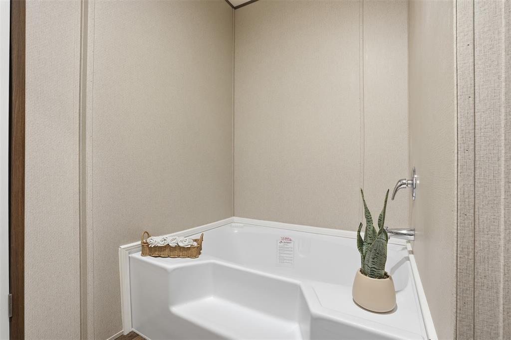 BUFFALO HILLS - Residential