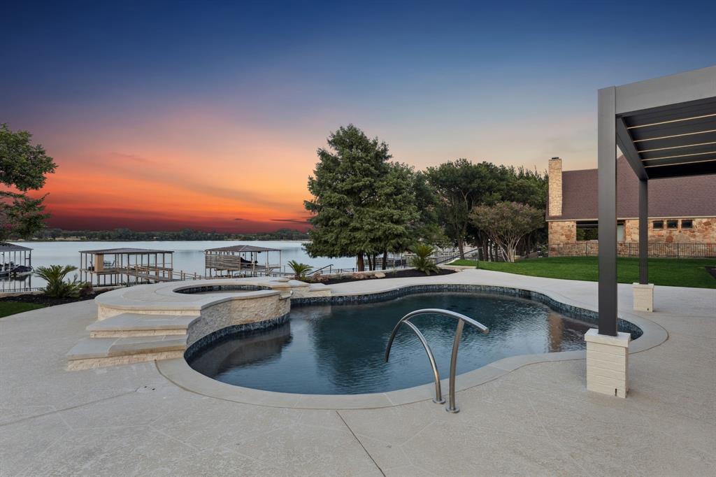 Resort On Eagle Mountain Lake - Residential