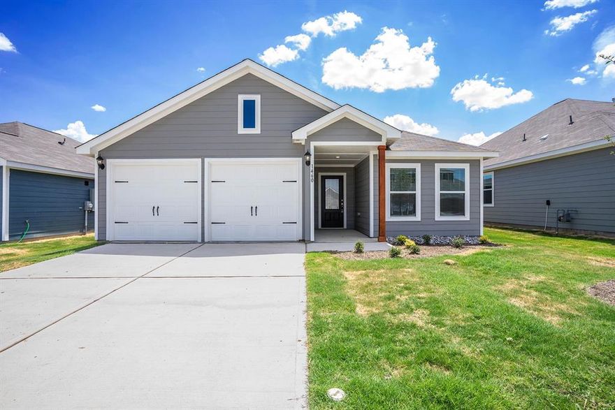 NEW 2022 Build - 3-2-2 in Fort Worth! Interior features large living area, high ceilings. Updated kitchen with Granite counter tops, breakfast nook. Separate Master-bedroom with walk in closet, Glass standup shower. Spacious spare bedrooms. Fullsize laundry room. Fenced yard, covered patio, 2 car garage. Close to schools, highways and shopping! NO PETS please.