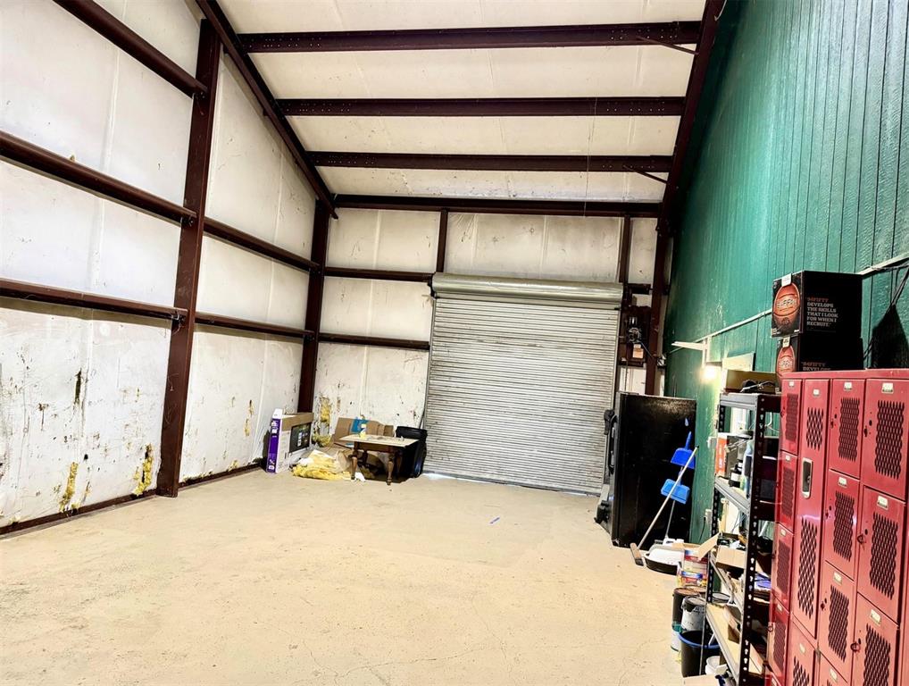 A1318 M E WILLIAMS, ACRES 7.456 - Residential