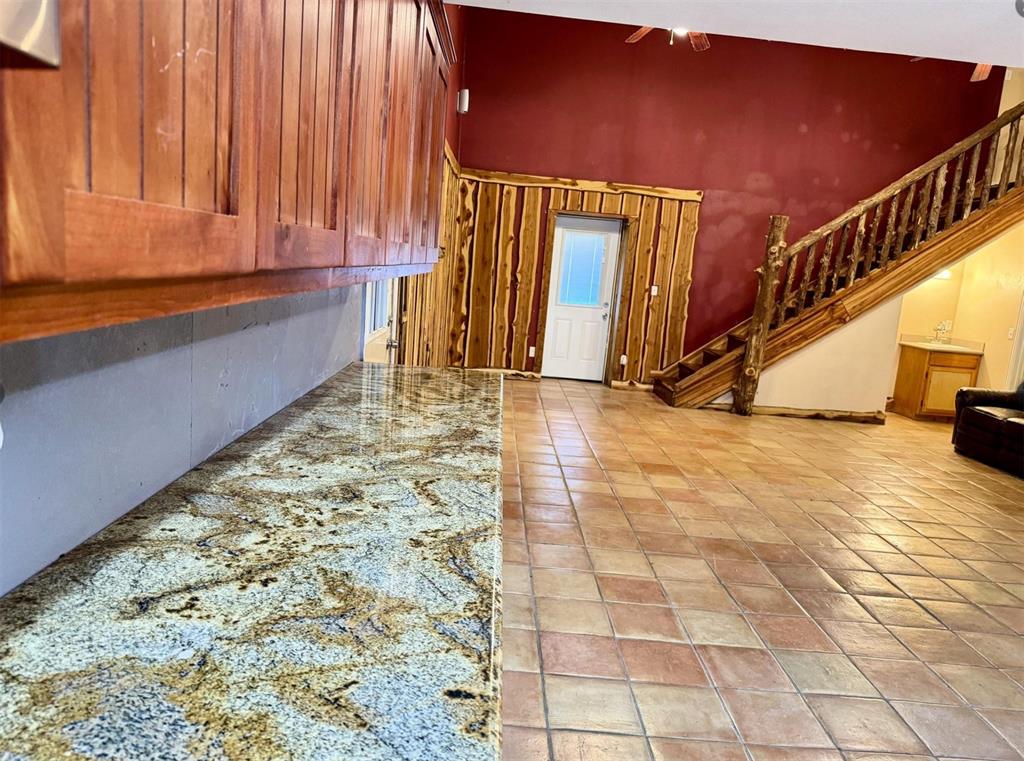 A1318 M E WILLIAMS, ACRES 7.456 - Residential