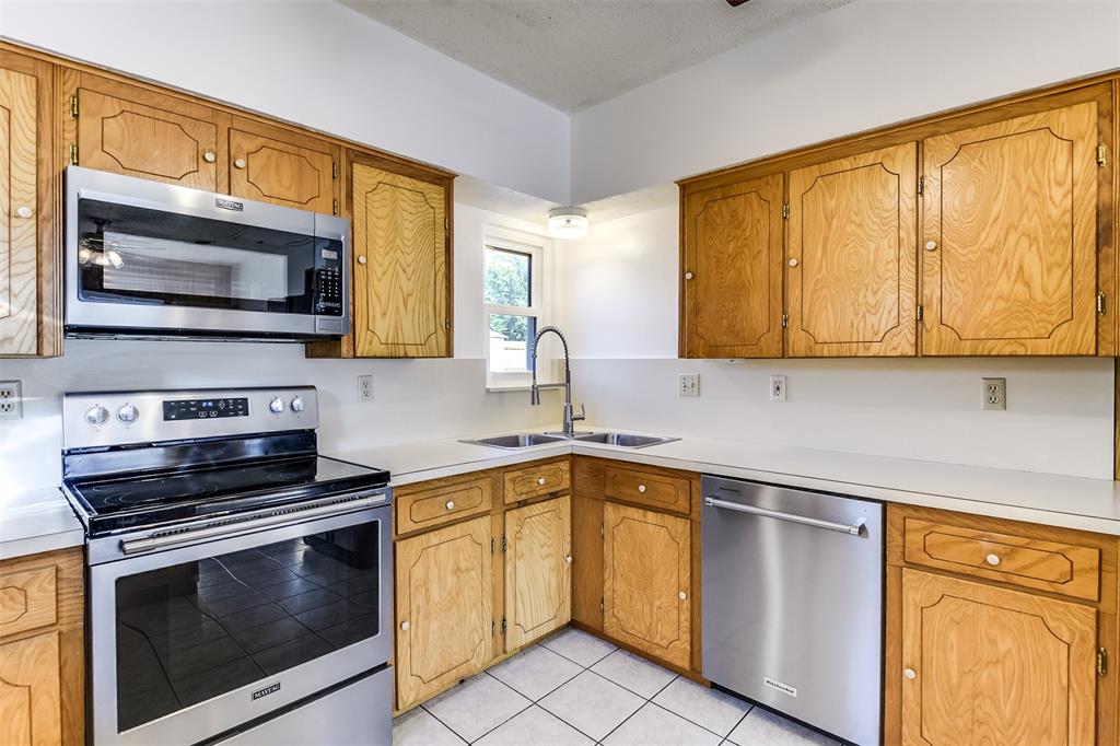 Fairlane Park - Residential