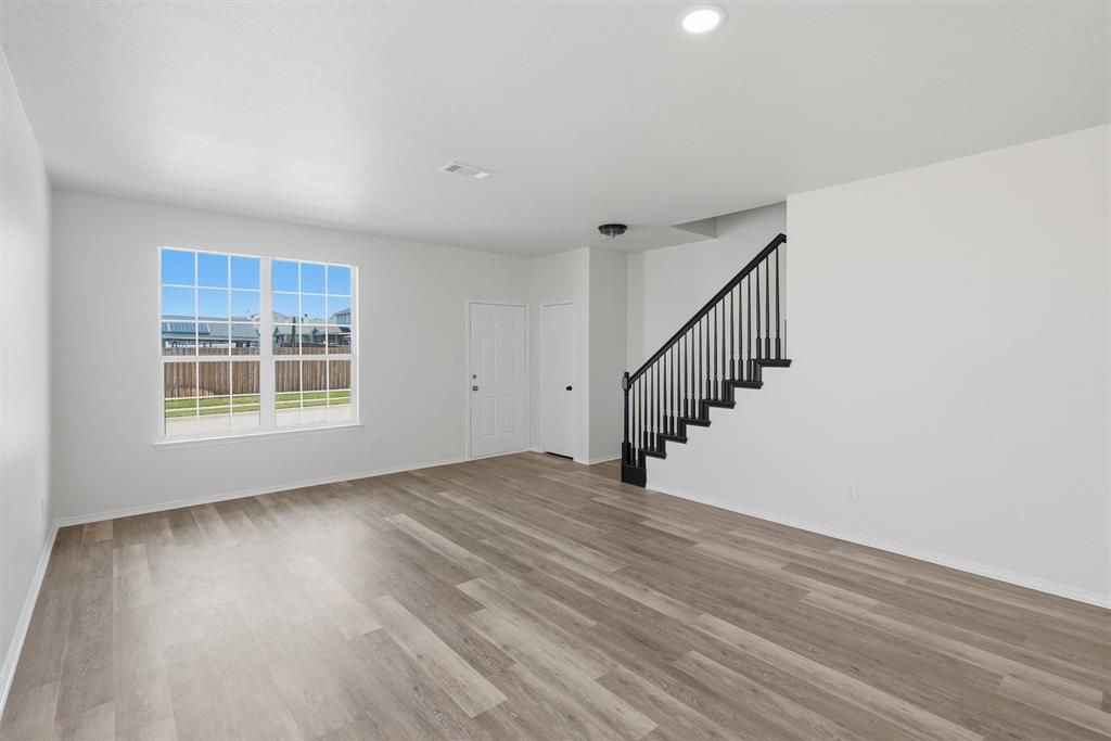 7104 Starwood Drive