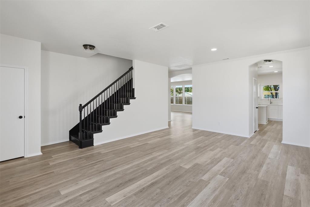 7104 Starwood Drive