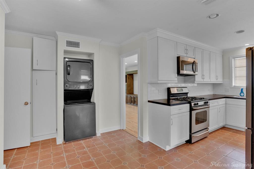 Broadmoor Terrace Subn - Residential