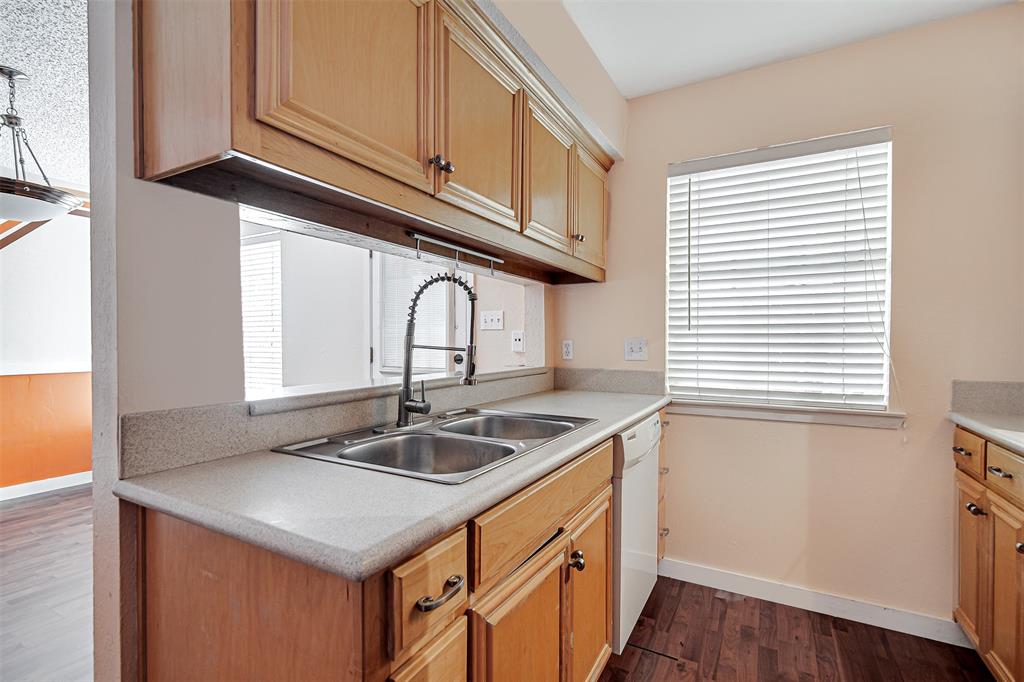 Graham Square #1 Condo - Residential
