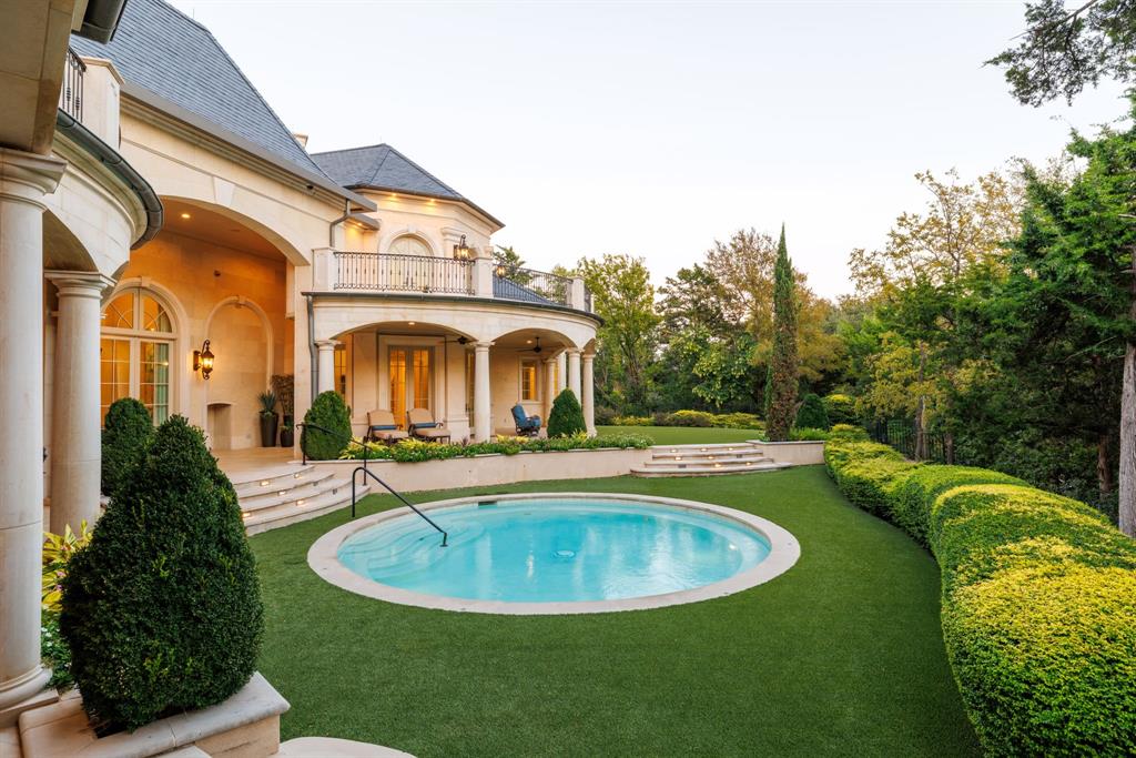 Creeks Of Preston Hollow - Residential