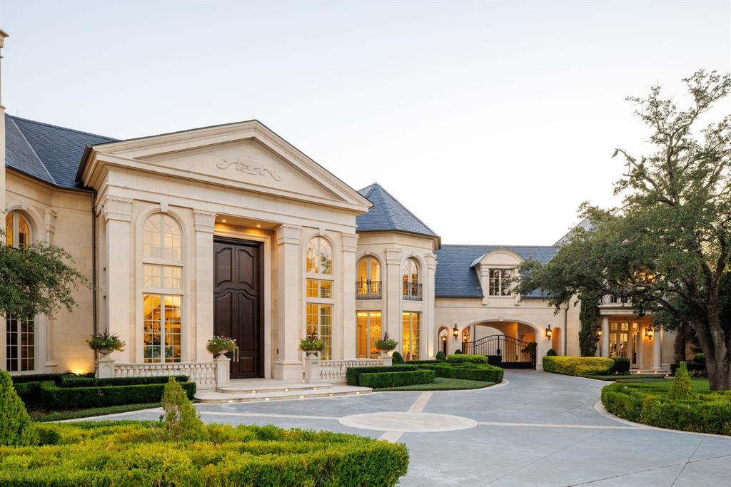 Creeks Of Preston Hollow - Residential
