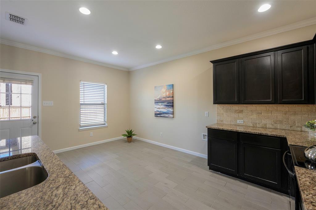 5212 Bluewater Drive