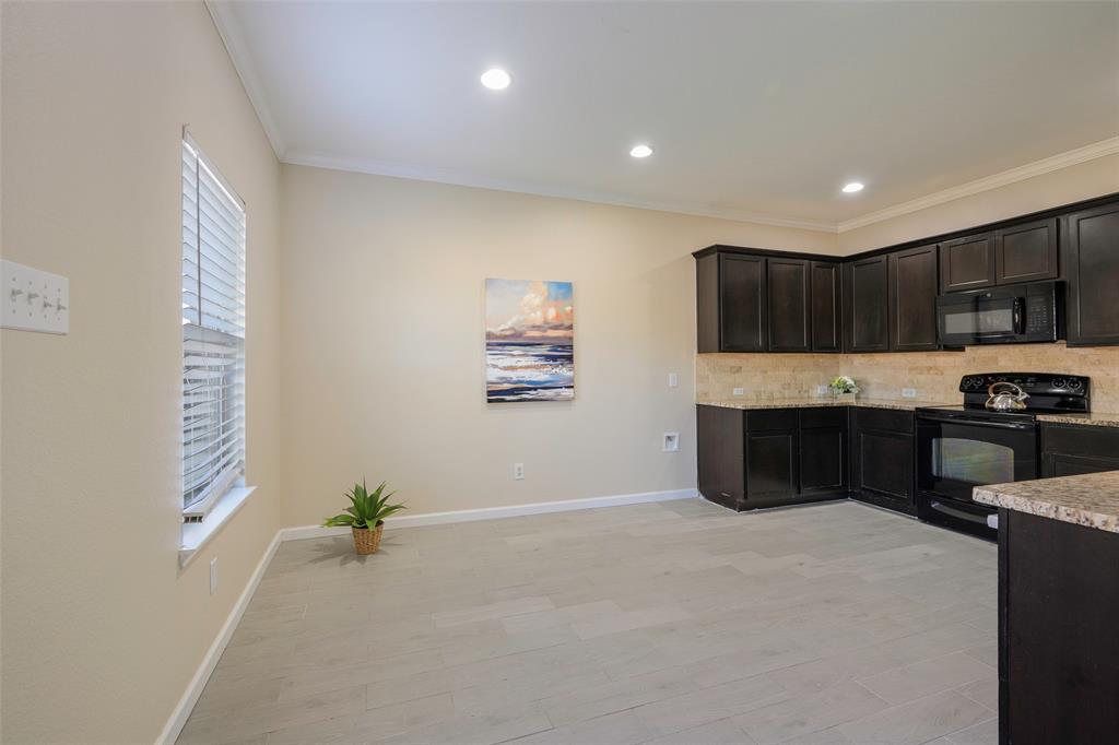 5212 Bluewater Drive