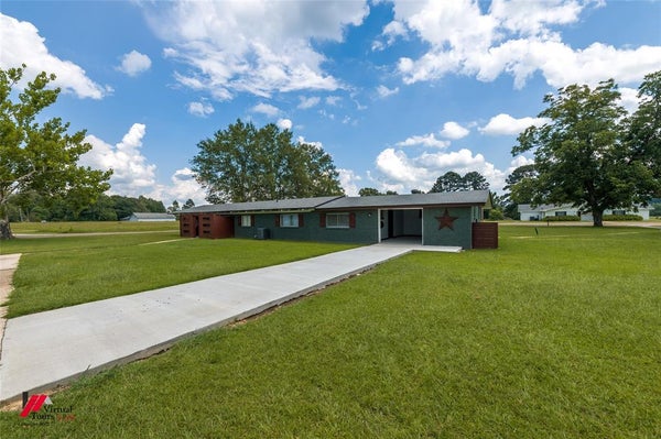300 S MAIN ST, SPRINGHILL, LA 71075 - Image f4167e0fcc2a99ea2efa5e5749f2002f/321833180