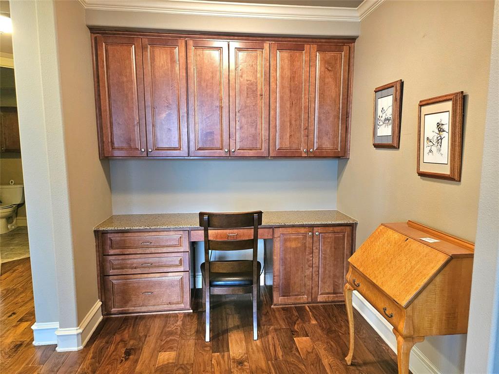 301 Watermere Drive 317