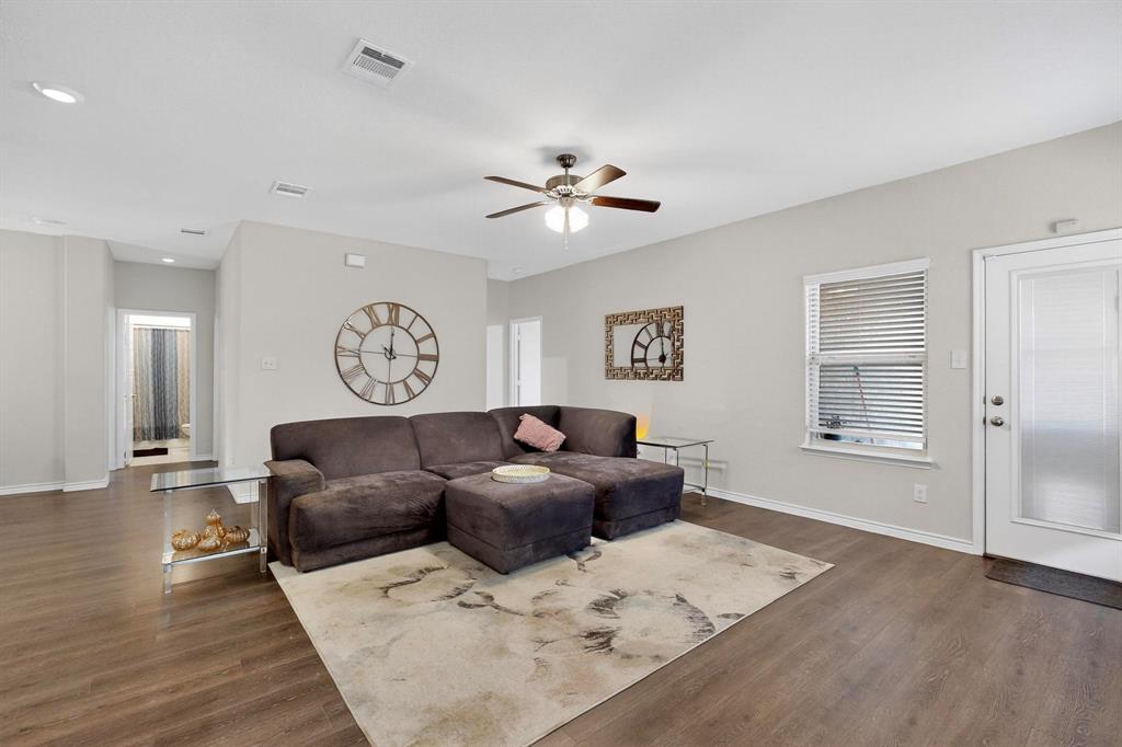 763 Fort Lane